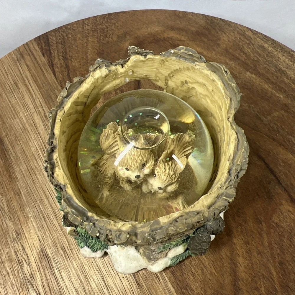 Vintage Nature's Friends‎ Squirrel Log Snow Globe – Summit Corp.